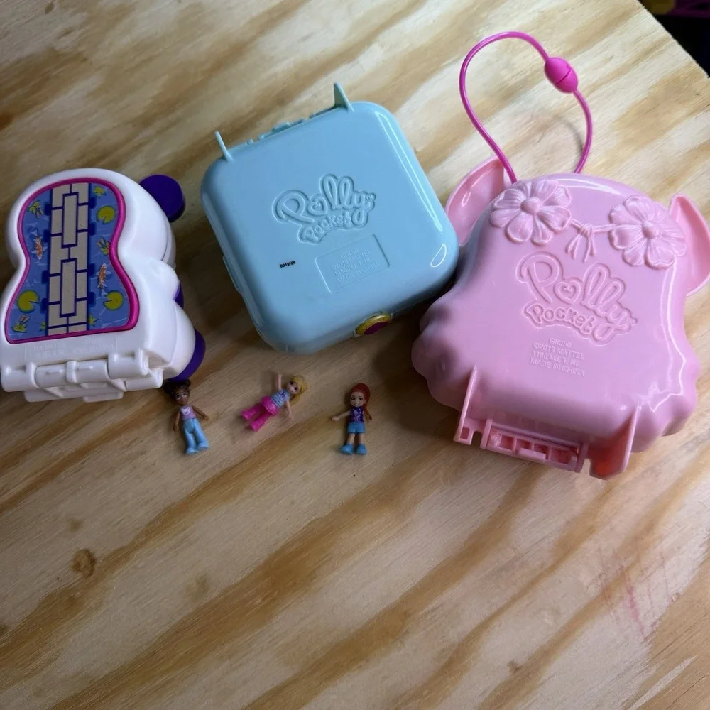 Polly‎ Pocket Compact Lot Panda Winter Snow Sheep w/ 3 Dolls Mattel 2000s